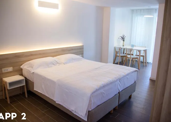 Casa Maly ポルトローシュ